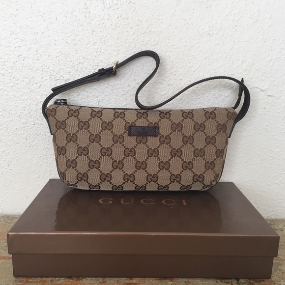 Gucci Handbags - Gucci GG Pochette Shoulder Bag